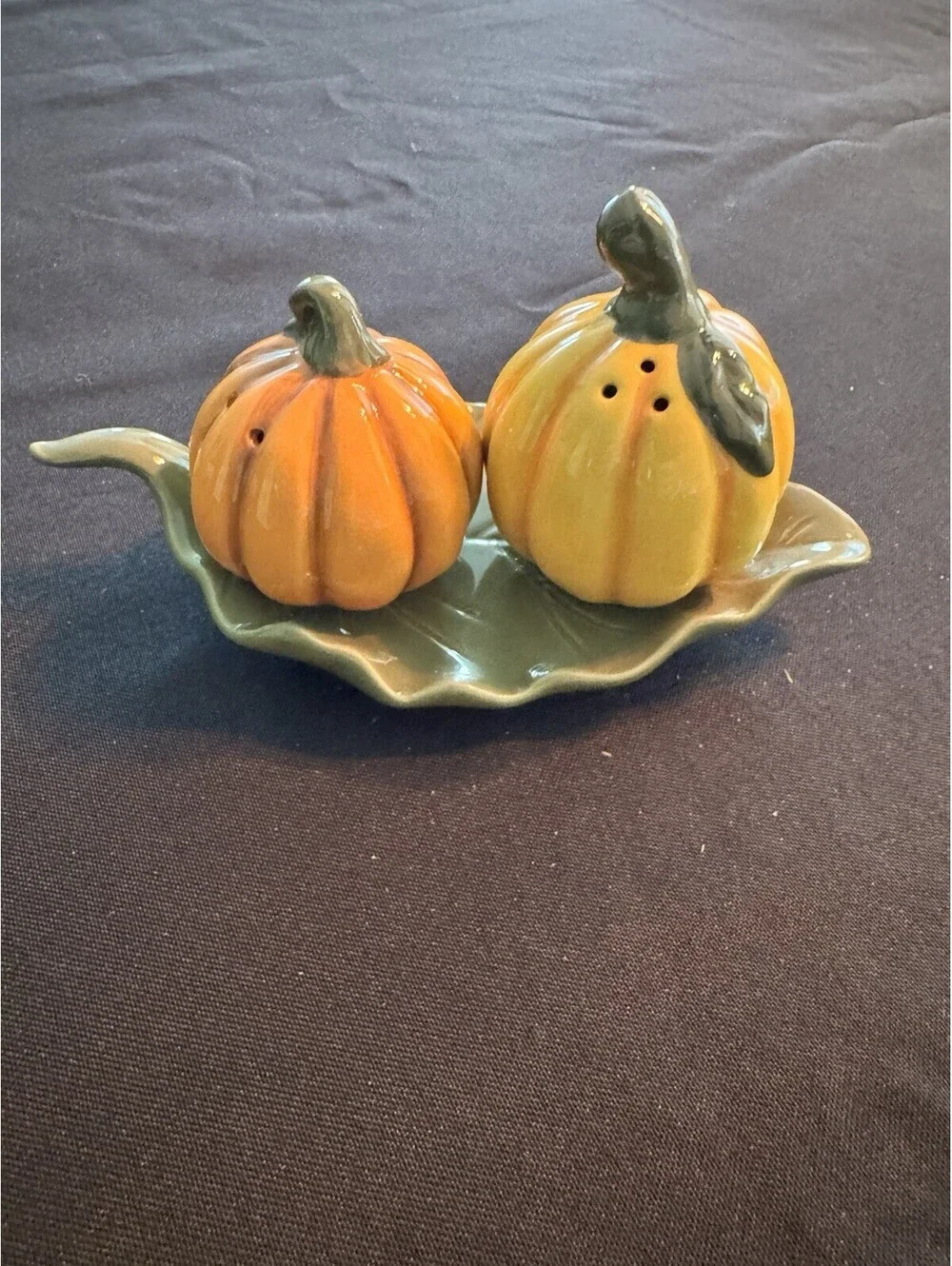 Cracker Barrel Pumpkin Salt and Pepper shakers